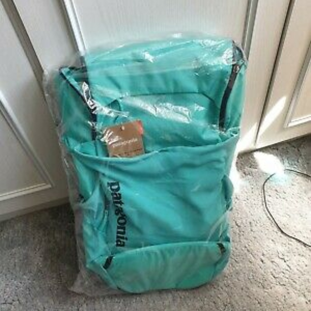 Patagonia Nine Trails Women's 26L Strait Blue NEW - Picture 7 of 8